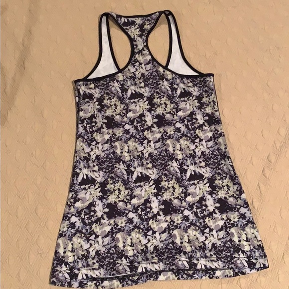 🌺*Like New* Lululemon Cool Racerback Size 8🌸 - Picture 3 of 4